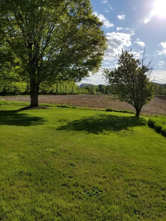The Inn At White Hollow Farm Salisbury Extérieur photo