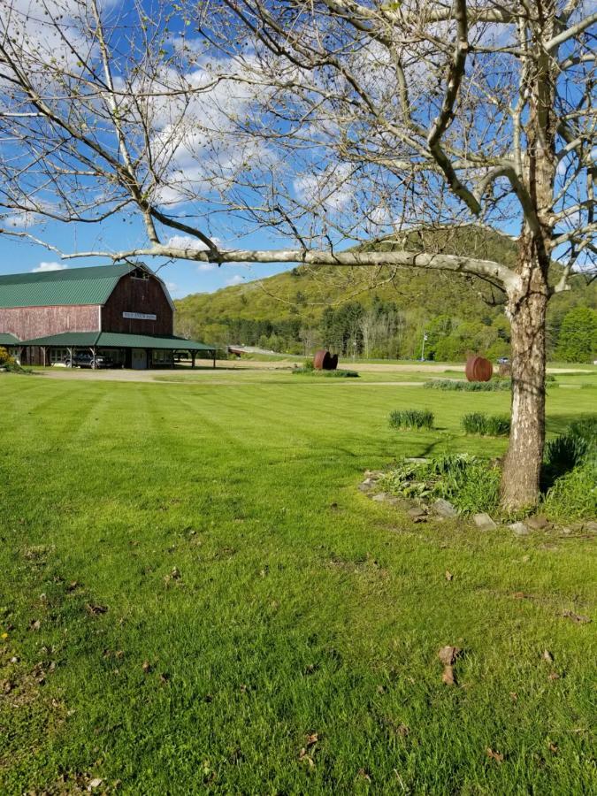 The Inn At White Hollow Farm Salisbury Extérieur photo
